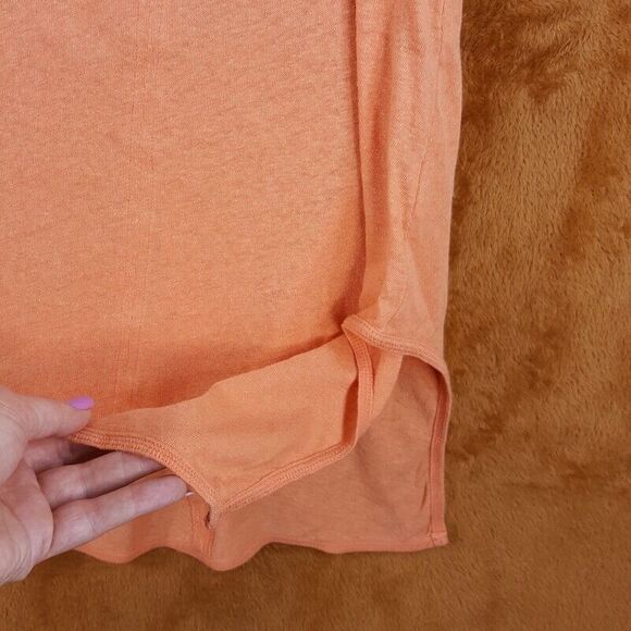 FREE PEOPLE Womens Top Medium Orange Cut Out Linen Blend Oversized Side Slit - Picture 5 of 10
